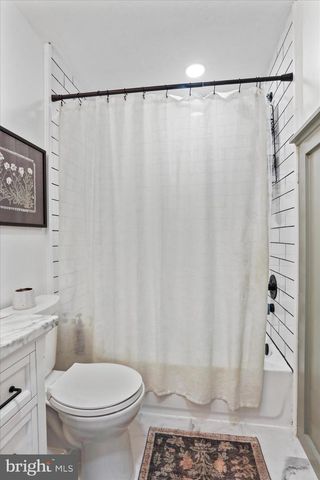 7974 TOMSTOWN RD, Waynesboro, PA 17268