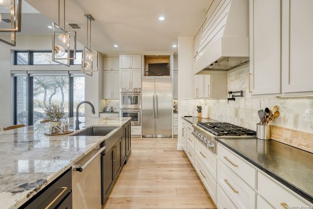 2119 Andalusia, Canyon Lake, TX 78133