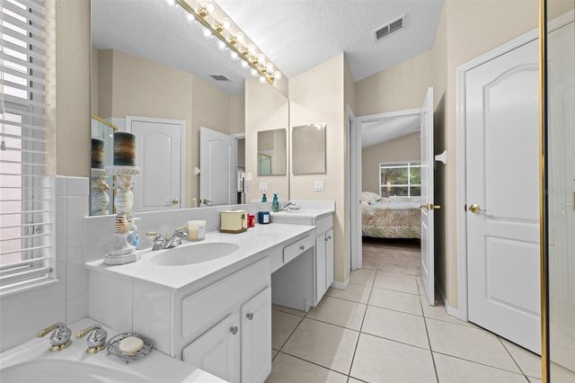 16230 NOTTINGHAM PARKWAY, Tampa, FL 33647