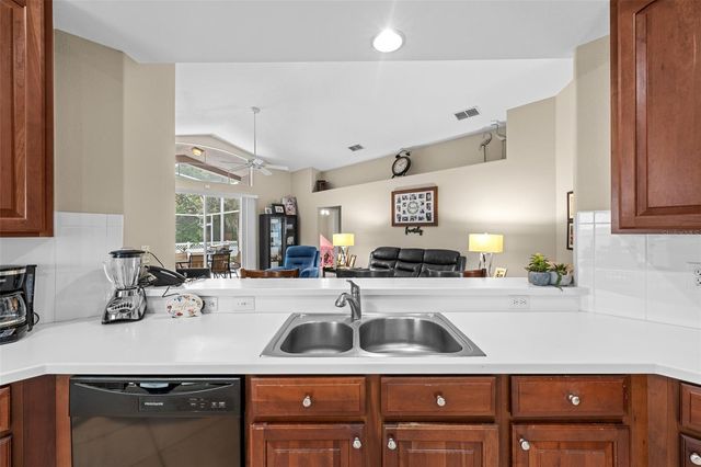 16230 NOTTINGHAM PARKWAY, Tampa, FL 33647