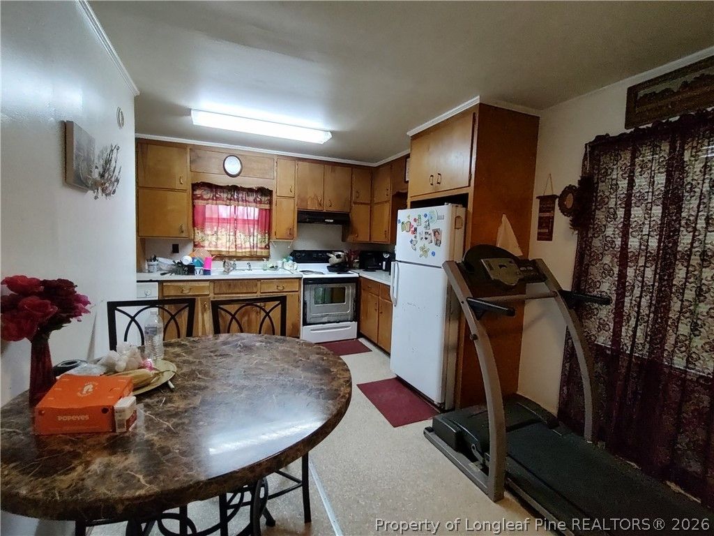 406 Courtland Drive, Sanford, NC 27330 — photo 17