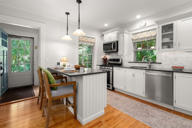 611 East Street, Walpole, MA 02081