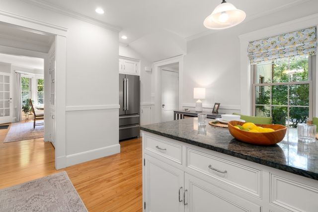 611 East Street, Walpole, MA 02081
