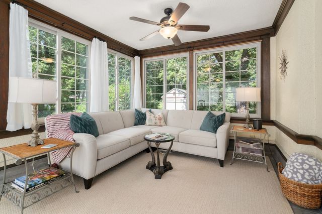 611 East Street, Walpole, MA 02081