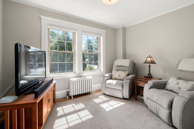 611 East Street, Walpole, MA 02081