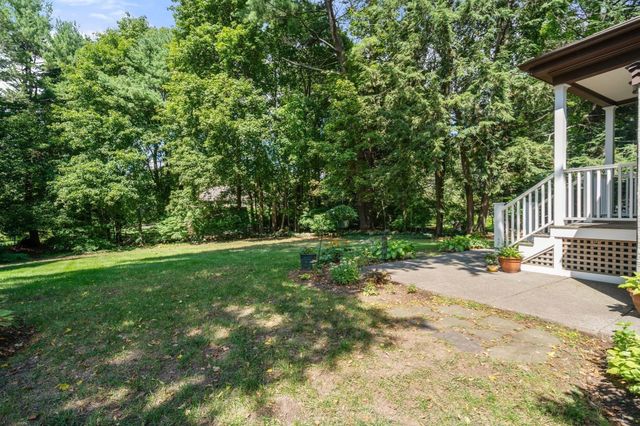 611 East Street, Walpole, MA 02081