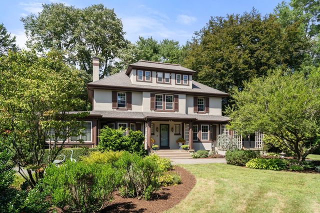 611 East Street, Walpole, MA 02081