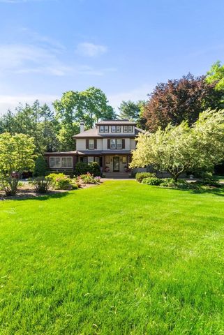 611 East Street, Walpole, MA 02081