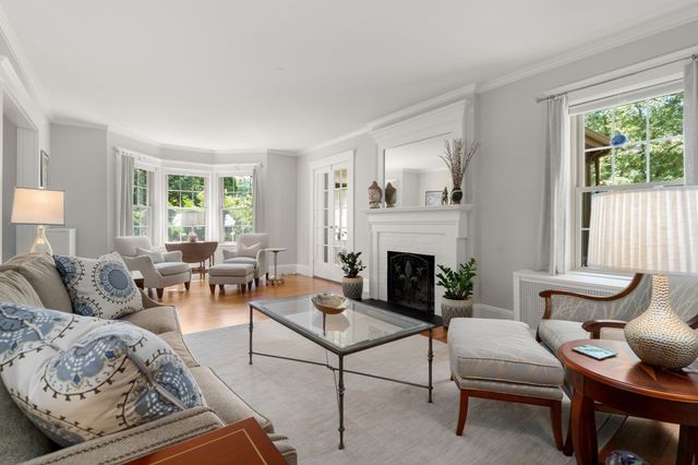 611 East Street, Walpole, MA 02081