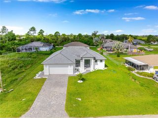 376 S Cratsley Avenue, Lehigh Acres, FL 33974