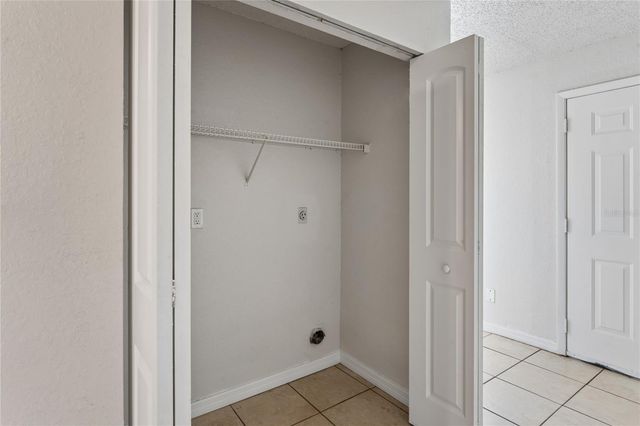 9608 N 10TH STREET, Tampa, FL 33612