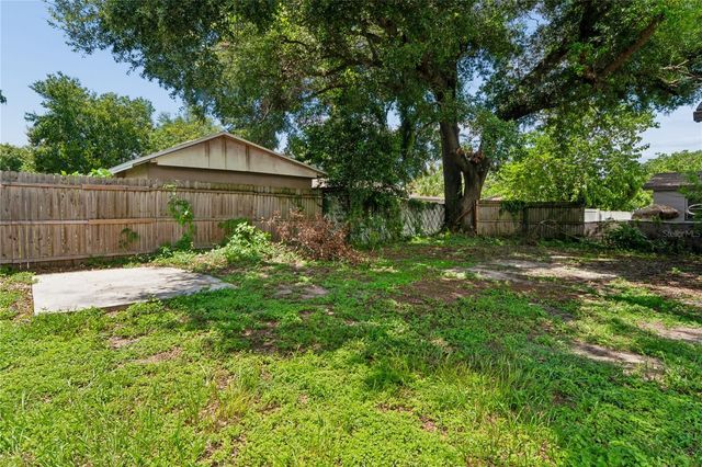 9608 N 10TH STREET, Tampa, FL 33612