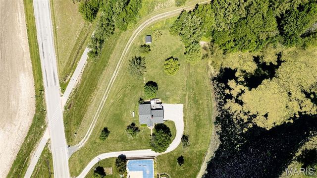 5440 Quercus Grove Road, Edwardsville, IL 62025