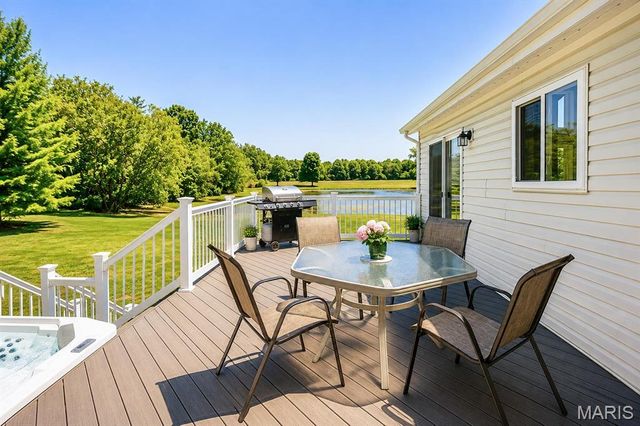 5440 Quercus Grove Road, Edwardsville, IL 62025