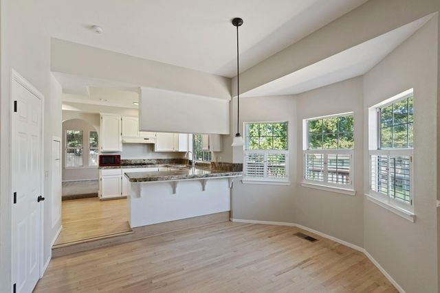 11530 Oak Hill Dr, Oakdale, CA 95361