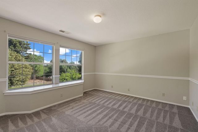 11530 Oak Hill Dr, Oakdale, CA 95361