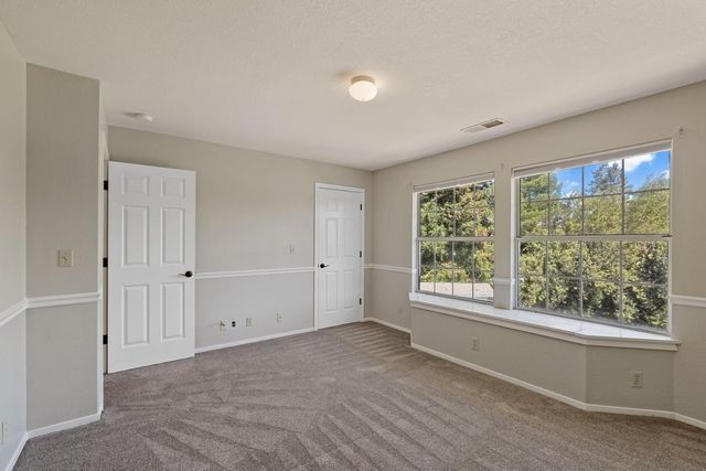 11530 Oak Hill Dr, Oakdale, CA 95361