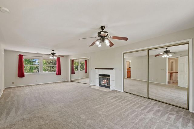 11530 Oak Hill Dr, Oakdale, CA 95361