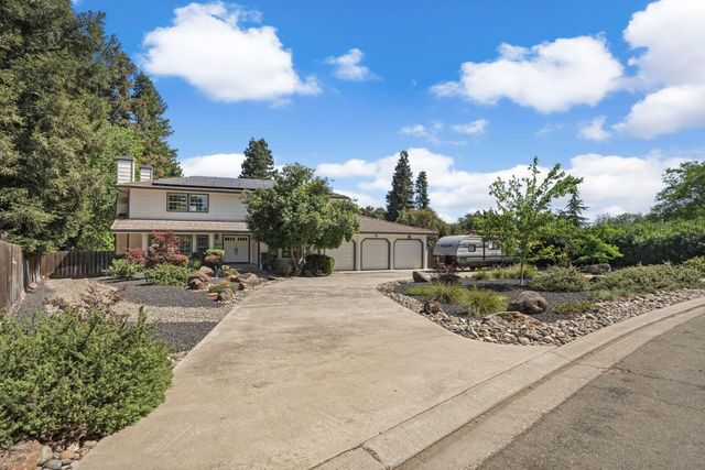 11530 Oak Hill Dr, Oakdale, CA 95361