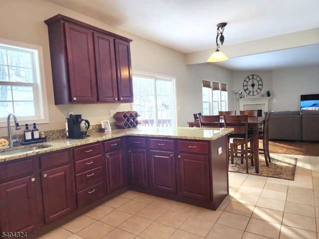 17 Bowers Dr, Allamuchy Twp., NJ 07840