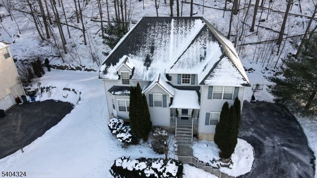 17 Bowers Dr, Allamuchy Twp., NJ 07840