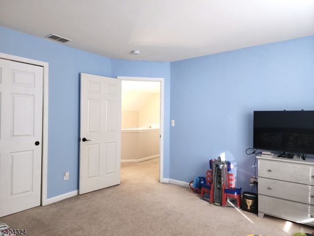 17 Bowers Dr, Allamuchy Twp., NJ 07840