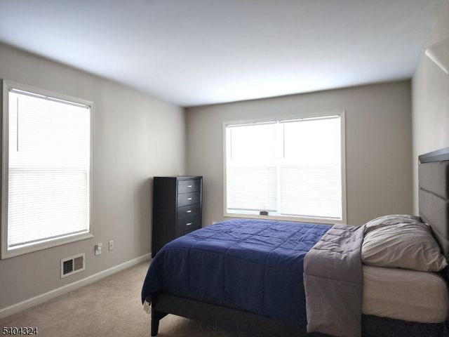 17 Bowers Dr, Allamuchy Twp., NJ 07840