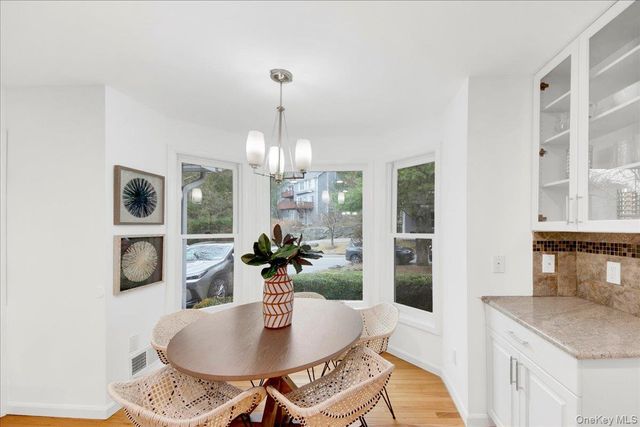 57 Old Town Crossing, Mount Kisco, NY 10549