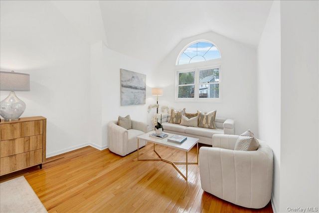 57 Old Town Crossing, Mount Kisco, NY 10549