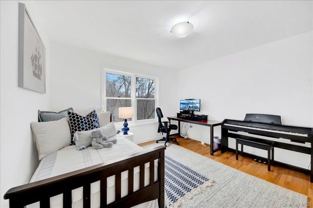 57 Old Town Crossing, Mount Kisco, NY 10549