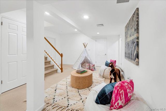 57 Old Town Crossing, Mount Kisco, NY 10549