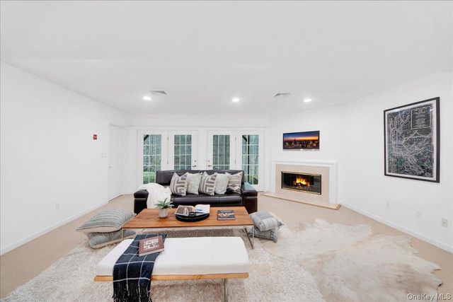 57 Old Town Crossing, Mount Kisco, NY 10549