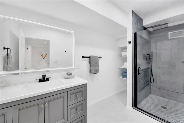 57 Old Town Crossing, Mount Kisco, NY 10549