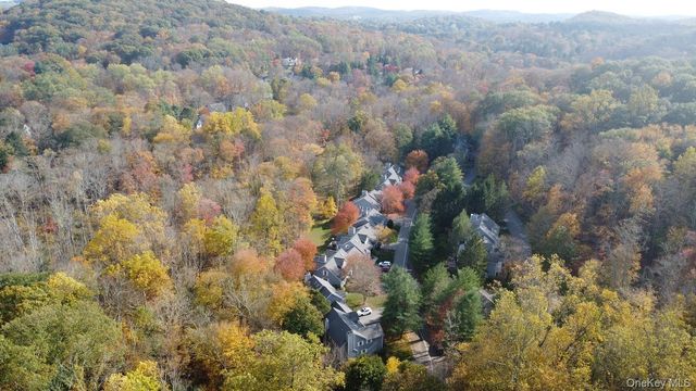 57 Old Town Crossing, Mount Kisco, NY 10549