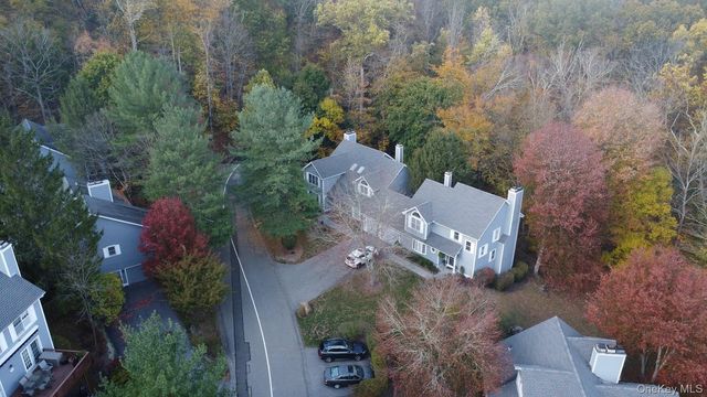 57 Old Town Crossing, Mount Kisco, NY 10549