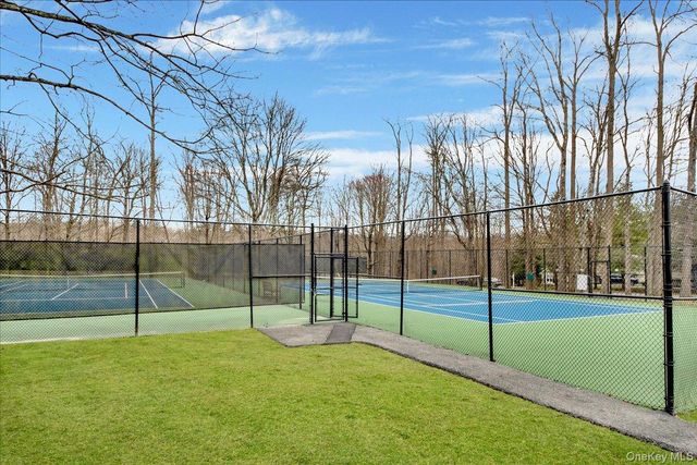 57 Old Town Crossing, Mount Kisco, NY 10549