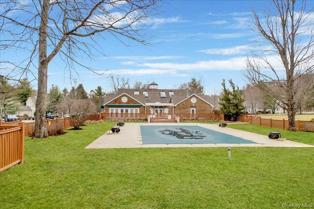 57 Old Town Crossing, Mount Kisco, NY 10549