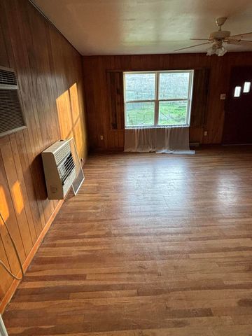 50 W Maytown Road, Ezel, KY 41425