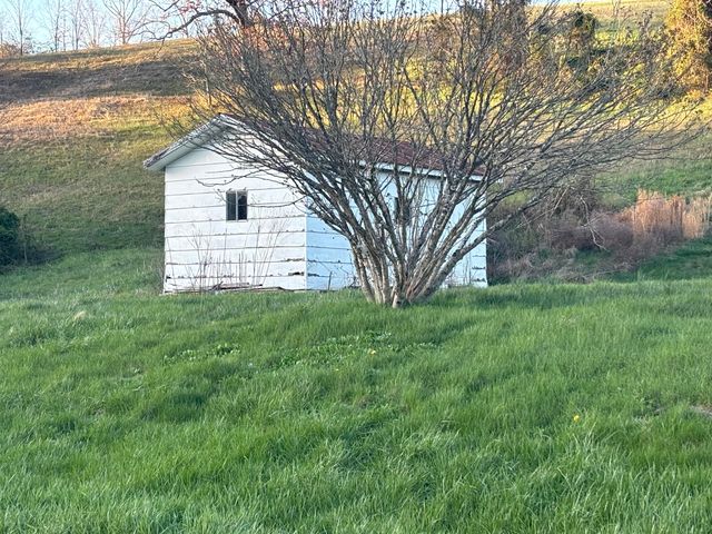 50 W Maytown Road, Ezel, KY 41425