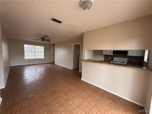 3018 N Cummings Avenue, Mission, TX 78574