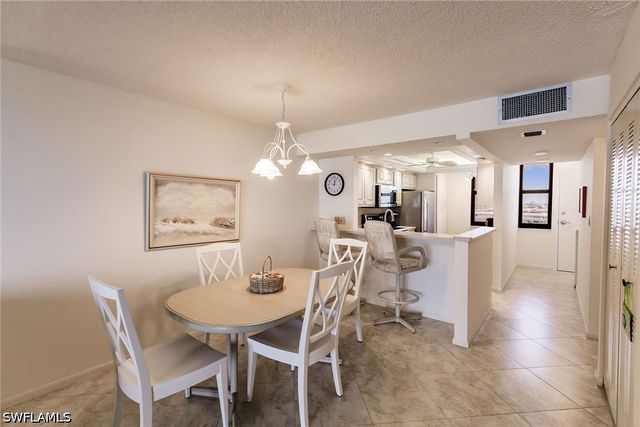 260 Seaview CT 904, Marco Island, FL 34145
