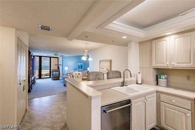260 Seaview CT 904, Marco Island, FL 34145