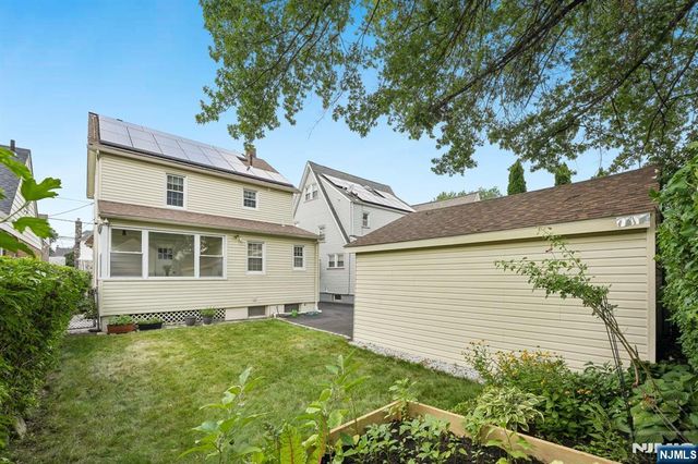 24 Synott Place, Newark, NJ 07106