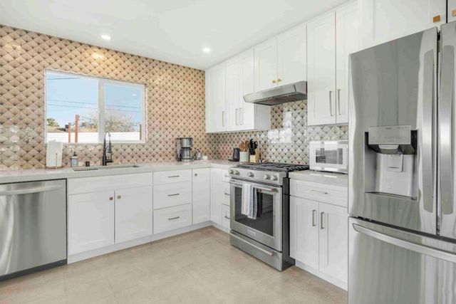 7137 Hanford Avenue, Yucca Valley, CA 92284