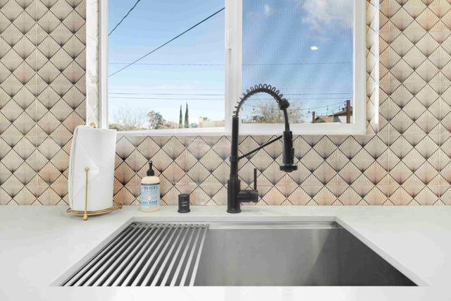 7137 Hanford Avenue, Yucca Valley, CA 92284