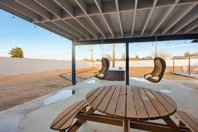 7137 Hanford Avenue, Yucca Valley, CA 92284