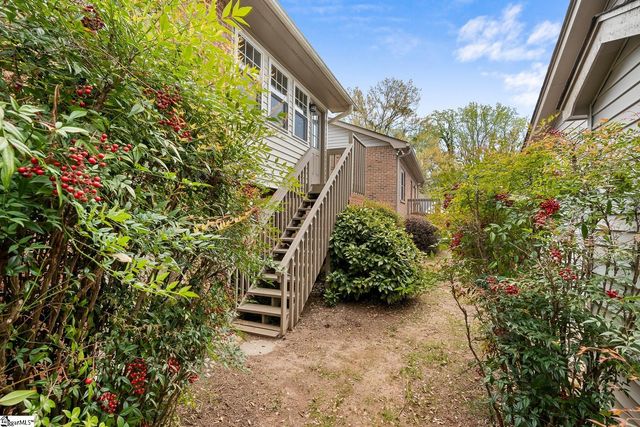 410 Swansgate Place, Greenville, SC 29605