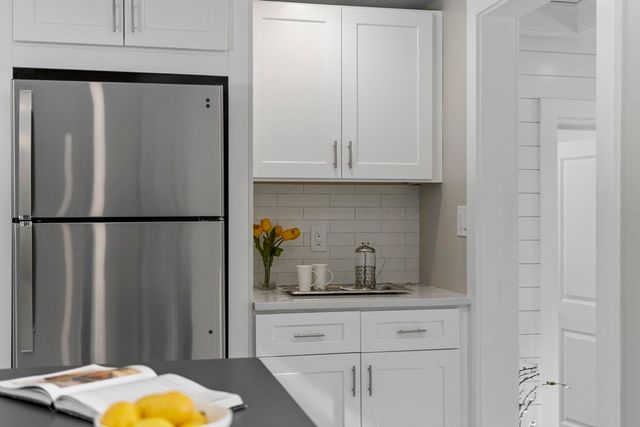 68 East St, Hanover, MA 02339