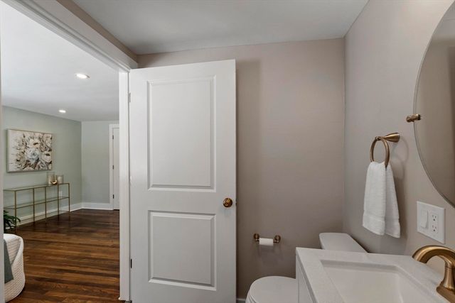 68 East St, Hanover, MA 02339