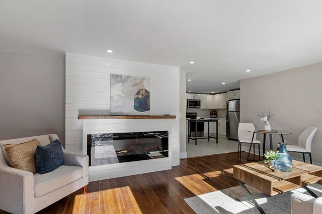 68 East St, Hanover, MA 02339